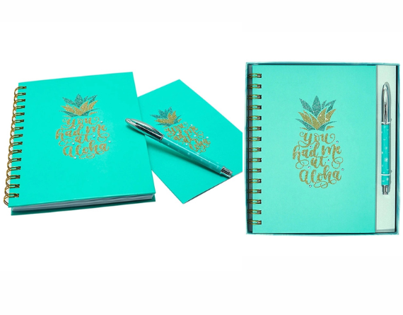 set regalo con penna, quaderno e biglietto