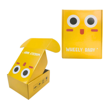 Bebek kıyafetleri kutusu